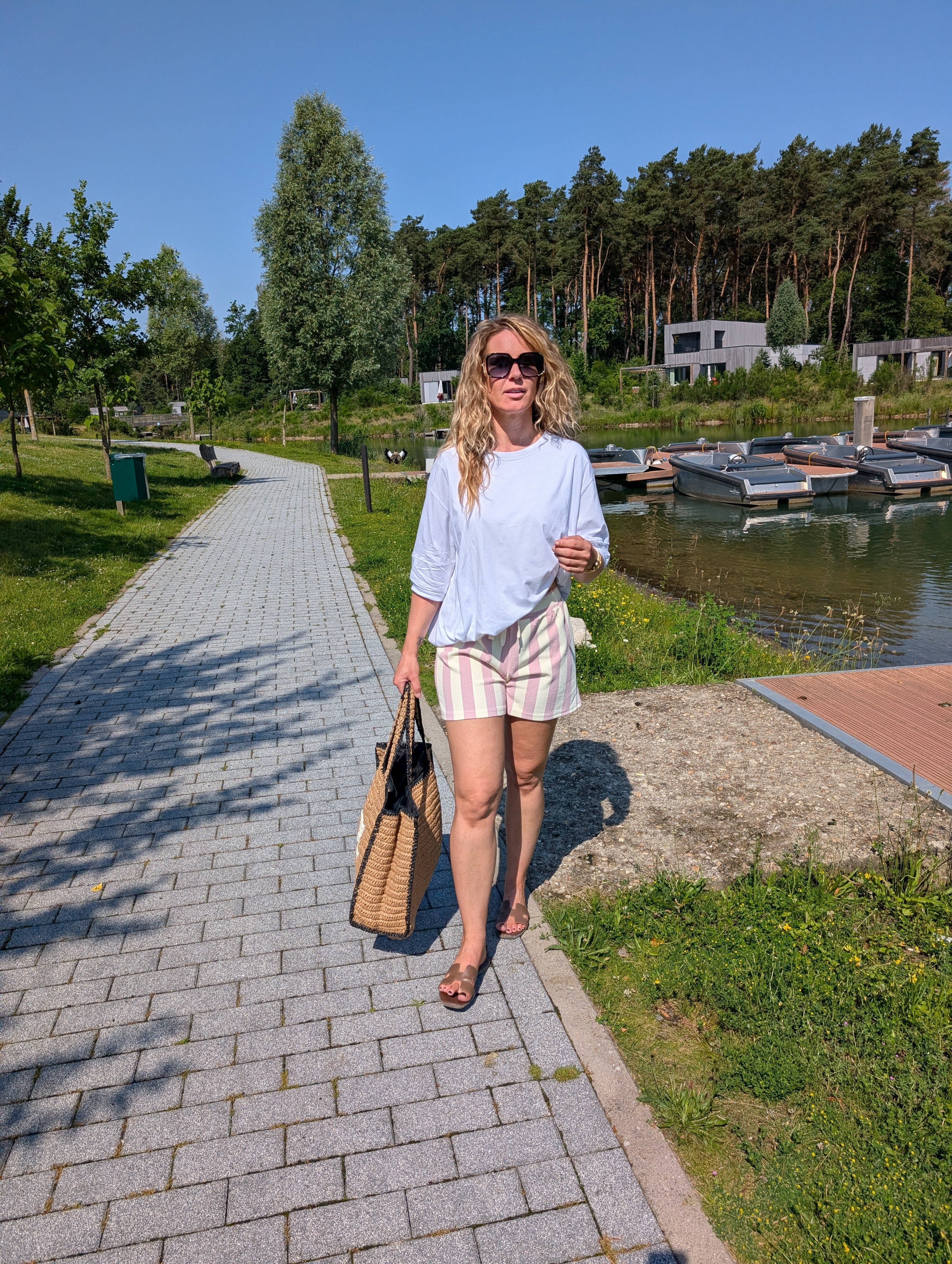 Gestreept short met koortsluiting roze / wit