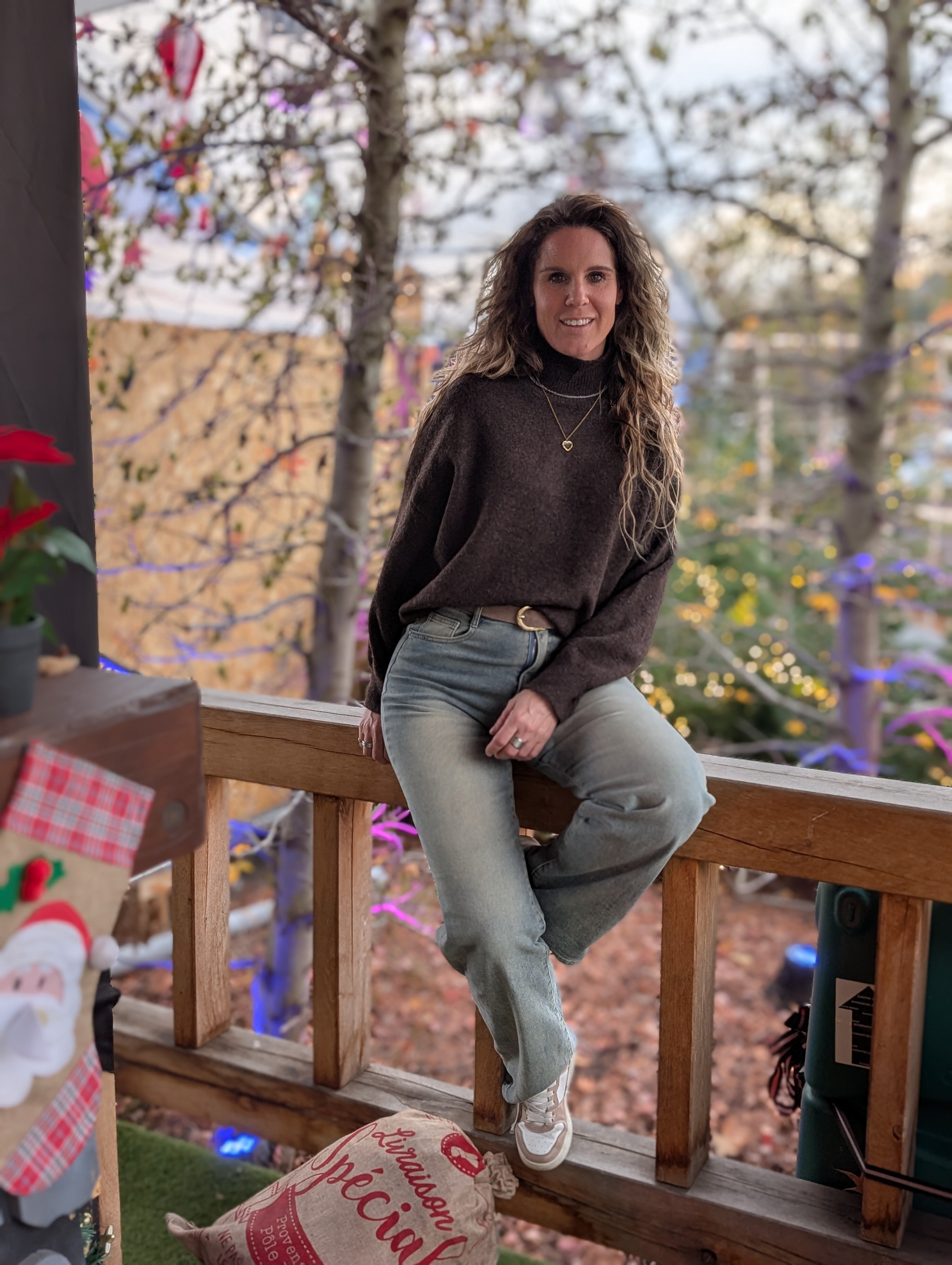 Donker bruine gebreide trui