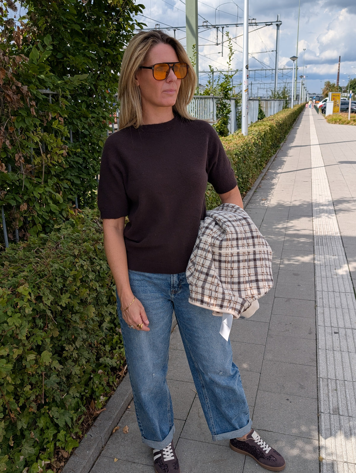 Zachte Gebreide Top in Beige & Choco Korte Mouw