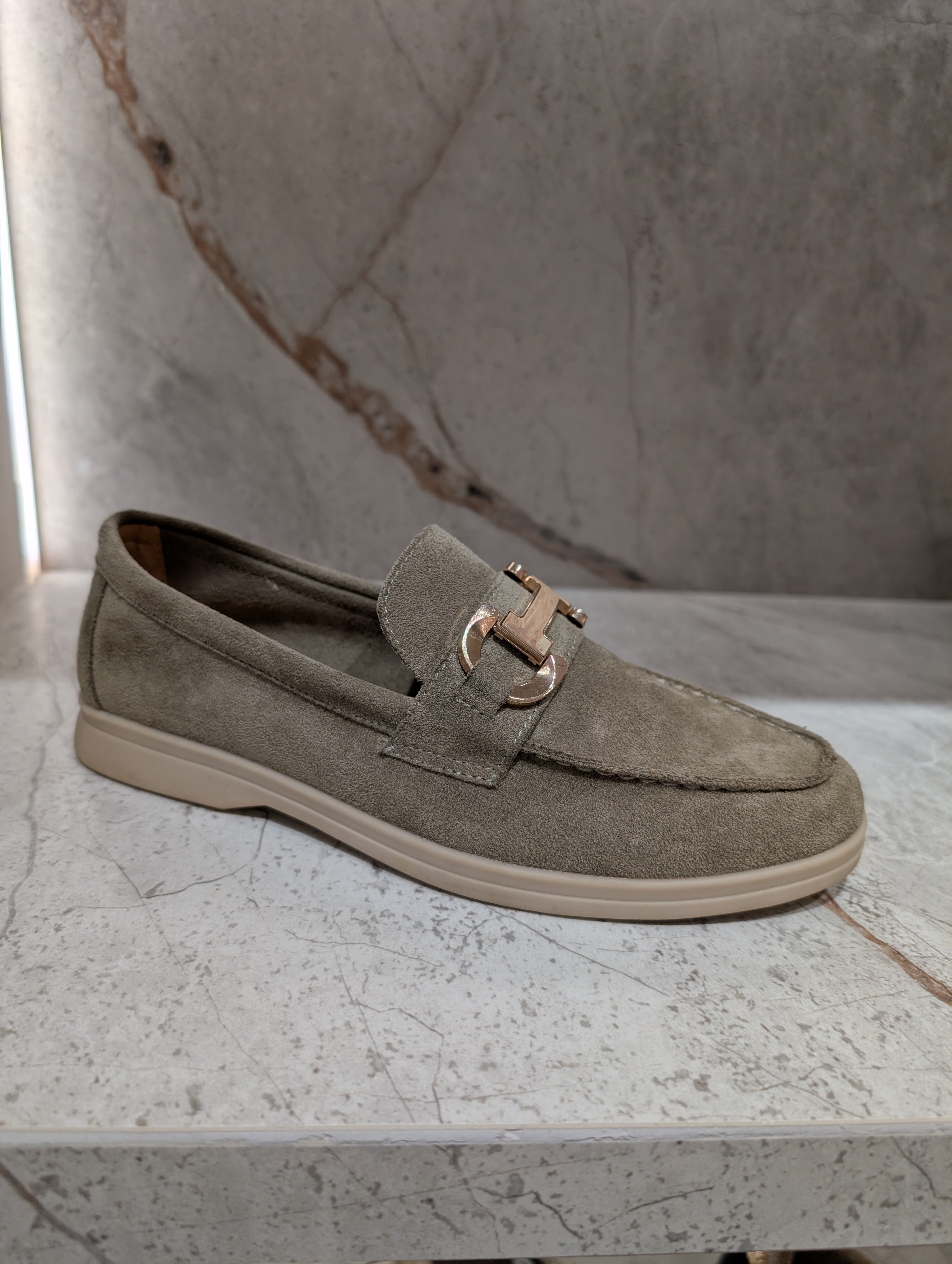 Loafers met gesp