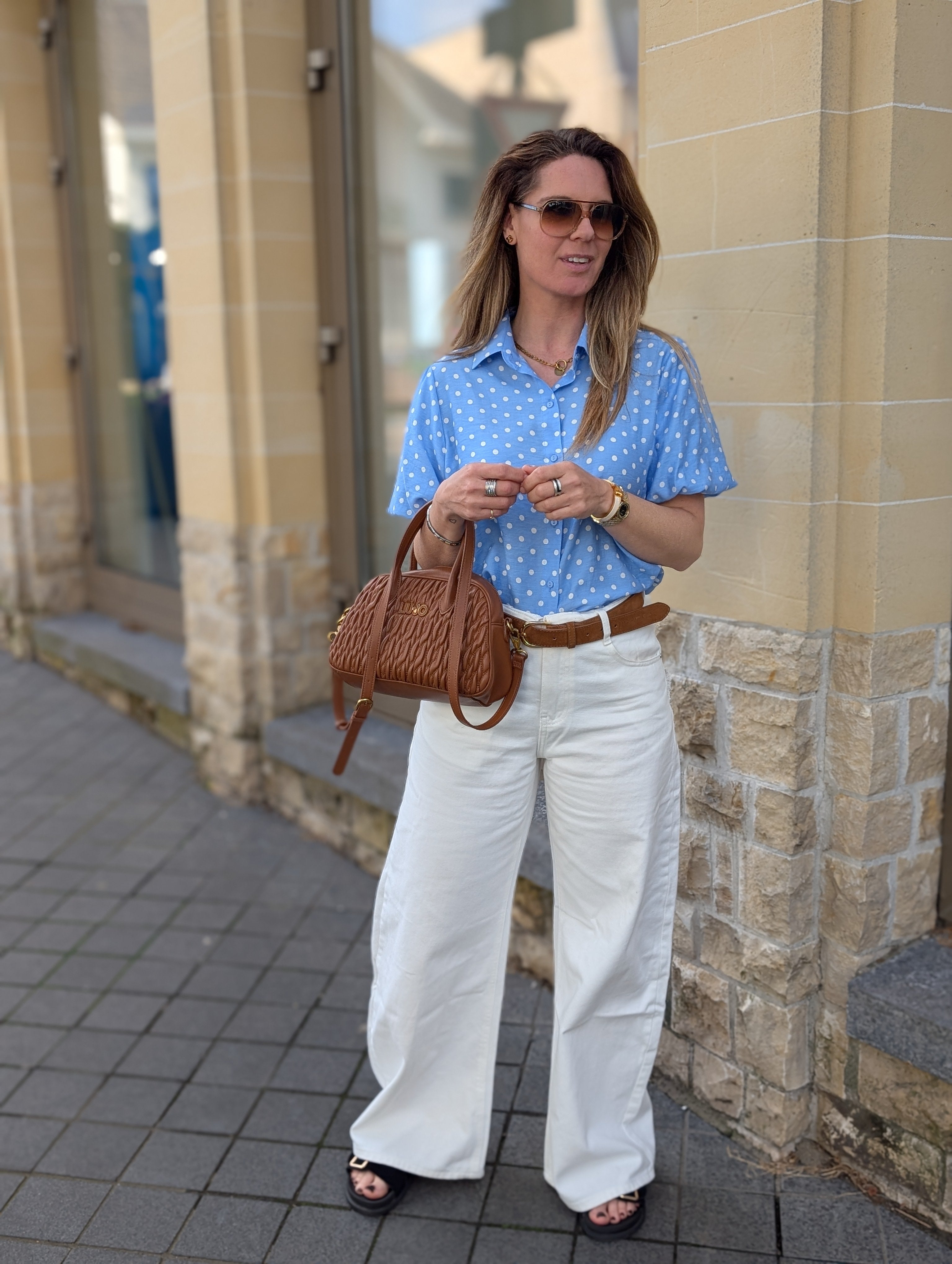 Gepofte Polka Dot Blouse