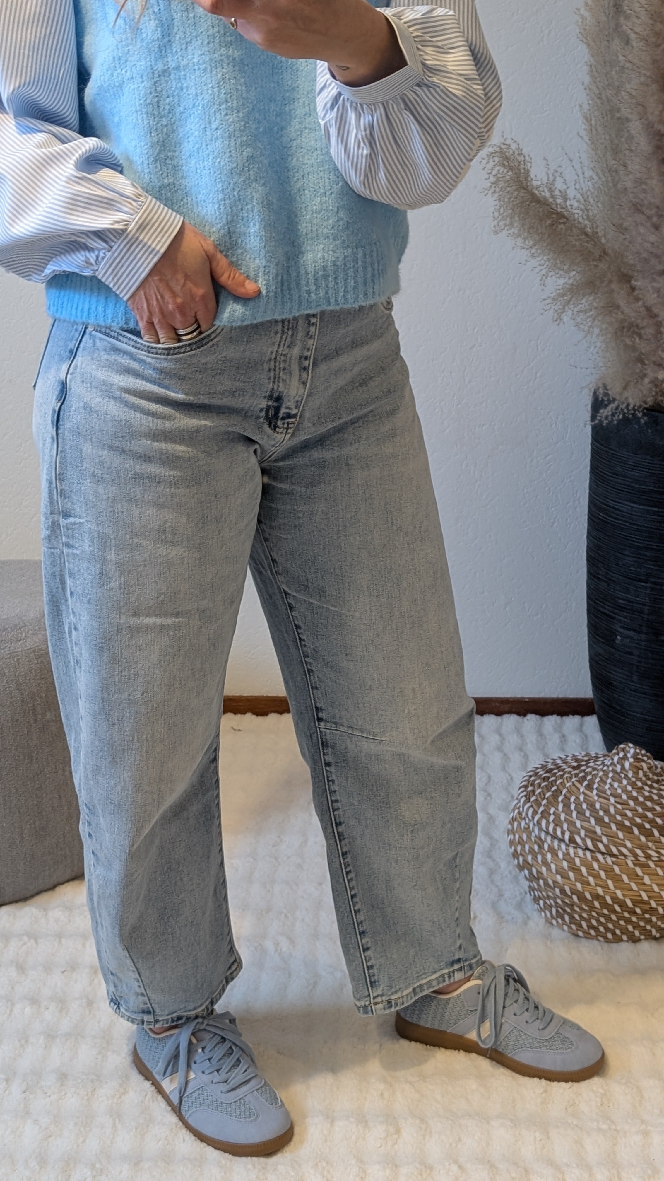 High Waist Barrel Jeans Light Blue