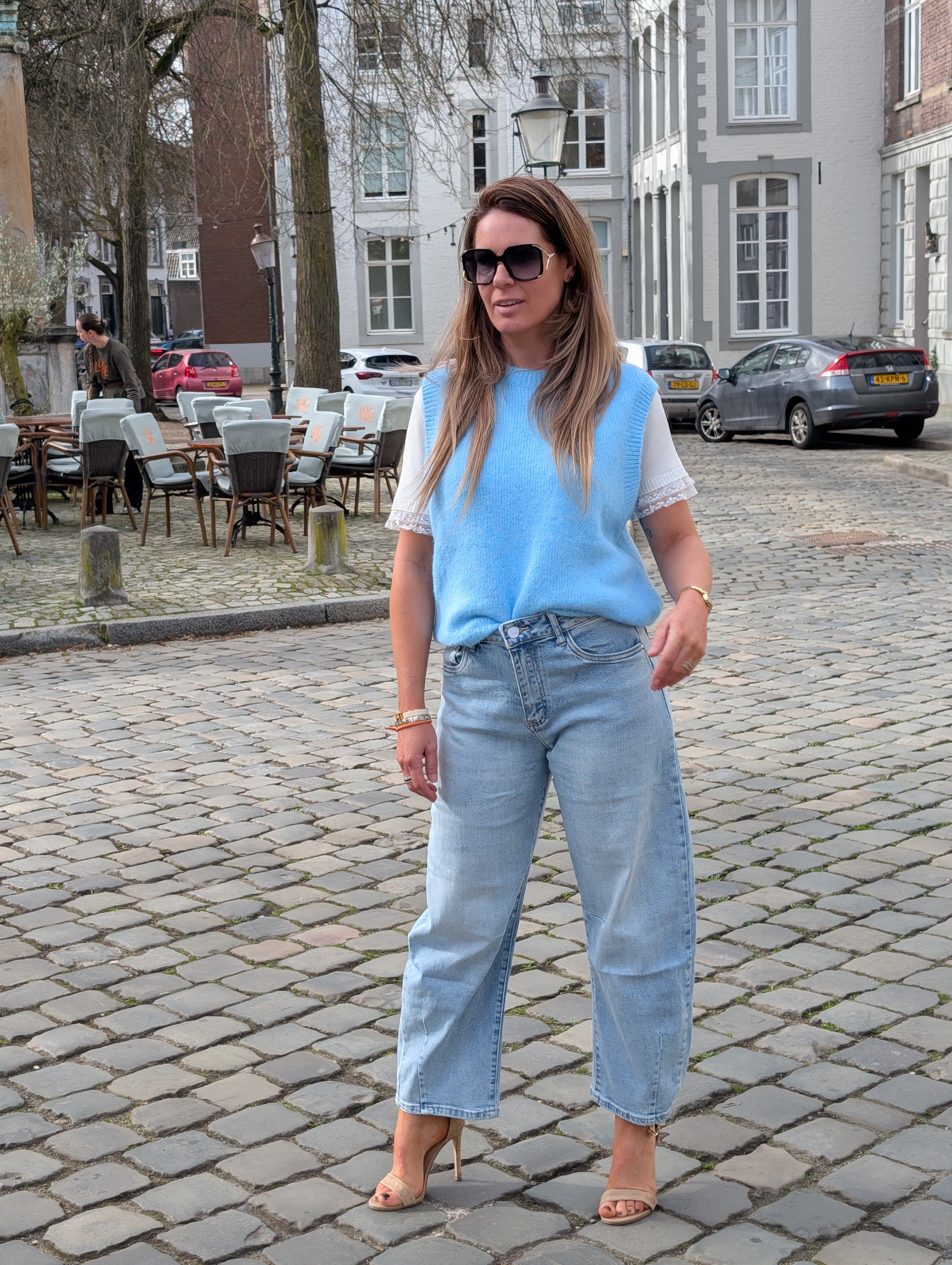 Lichtblauwe gebreide dames spencer