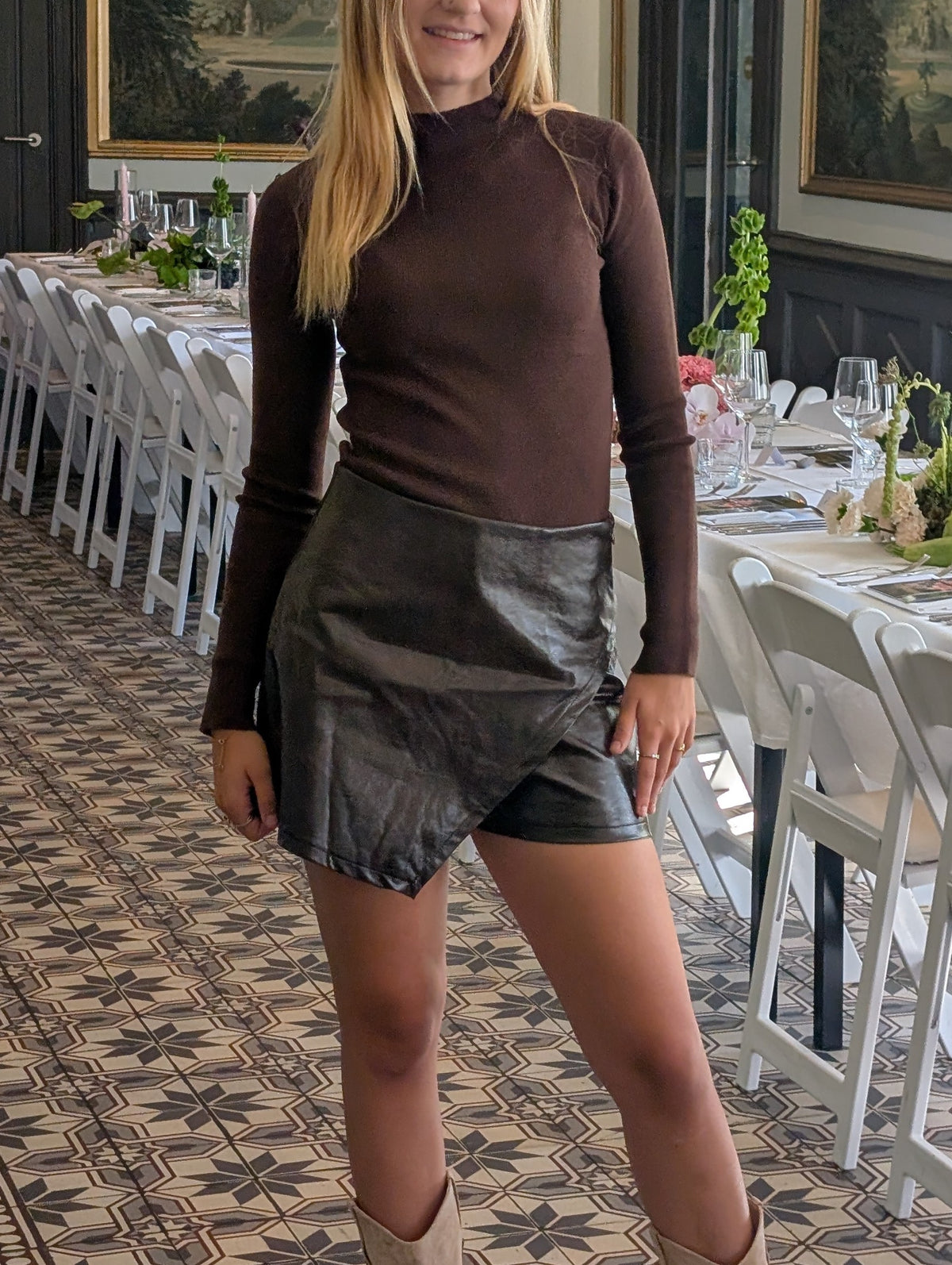Trendy & Comfortabel - Bruine Leather-Look Skort