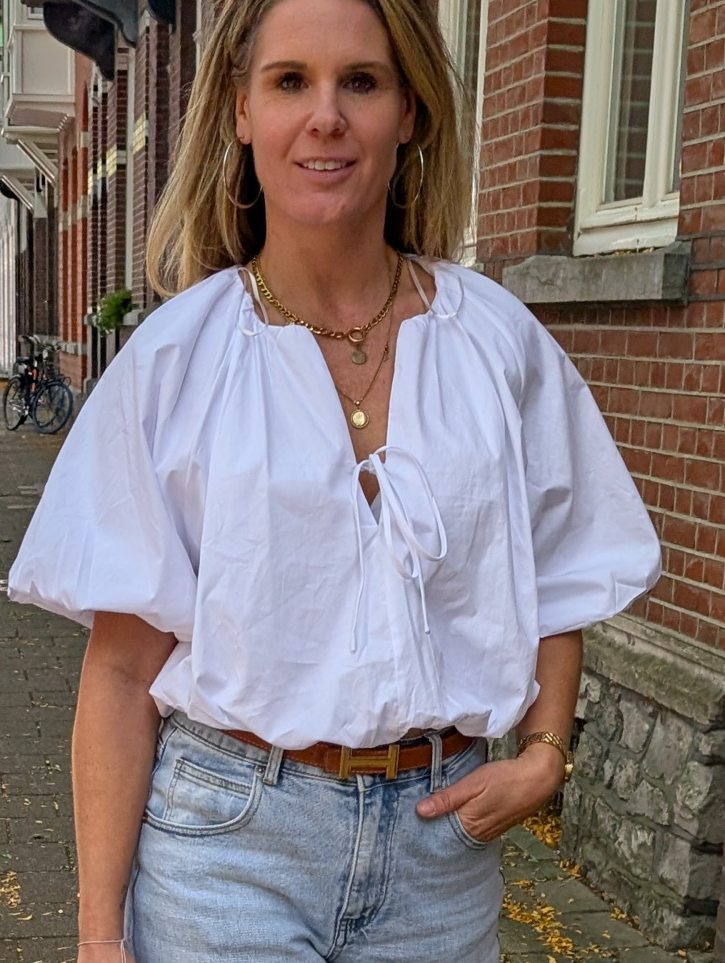 Witte ballon Crob - Top -  Blouse met pofmouwen en strikdetail