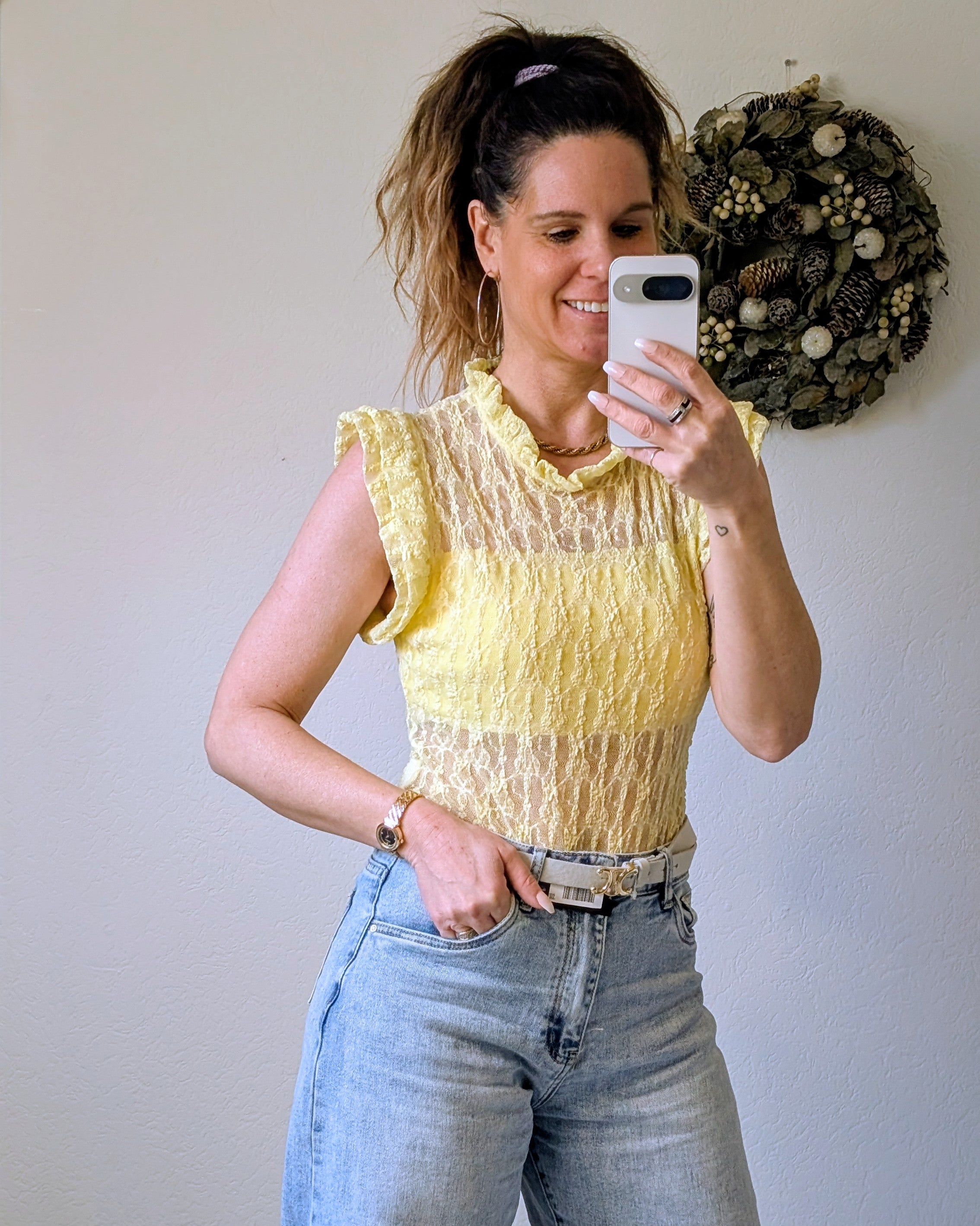 Gele Kanten Body met Ruches en Keyhole Rug – Pastel Geel