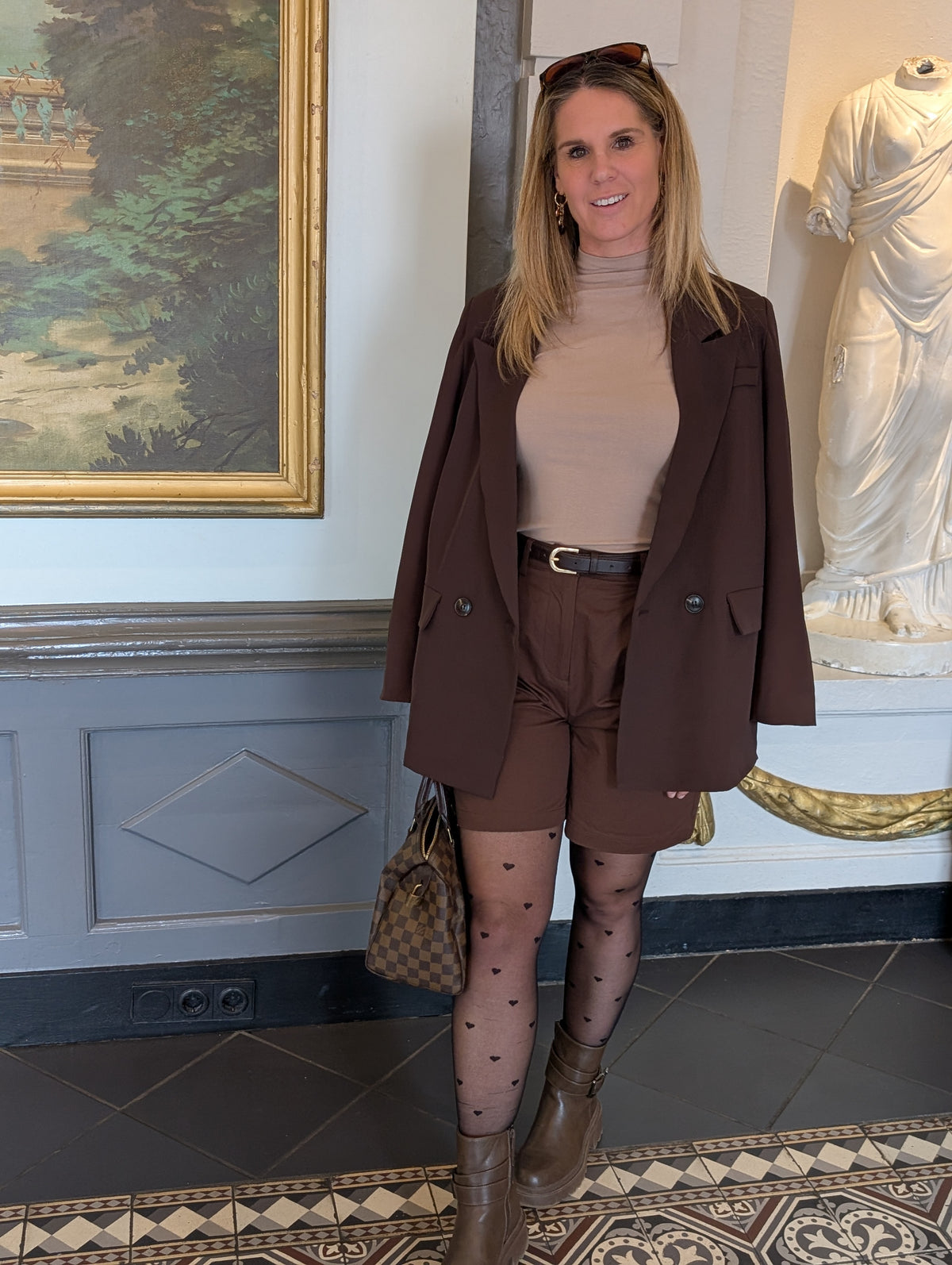 Elegante Taupe Mock Neck Top met Lange Mouwen – Perfecte Layering Essential