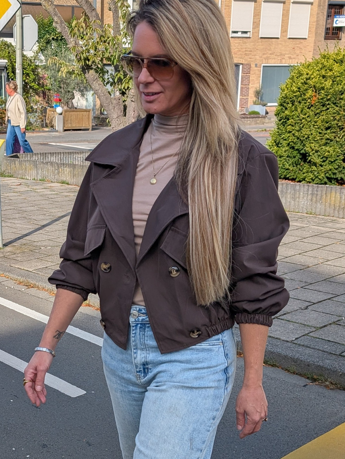Cropped Trench Blazer Jasje – bruin