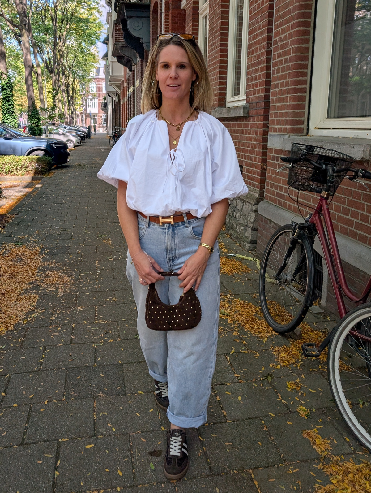 Witte ballon Crob - Top -  Blouse met pofmouwen en strikdetail