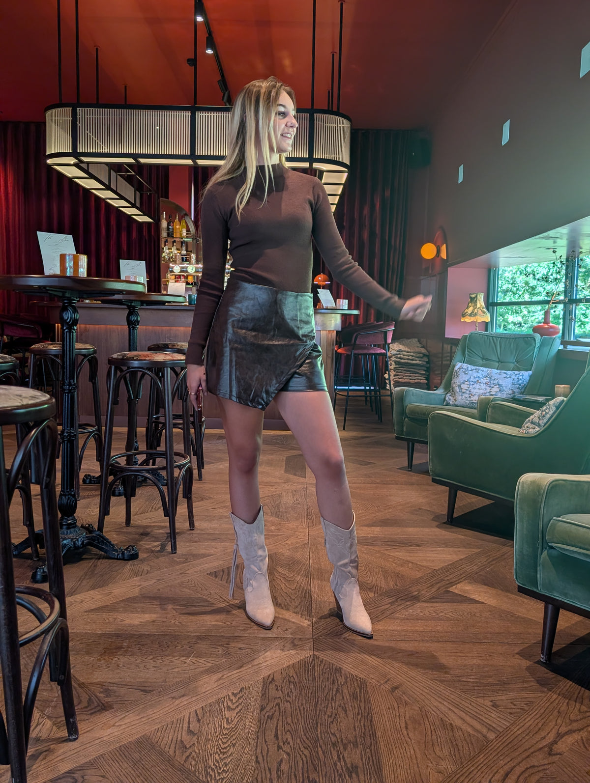 Trendy & Comfortabel - Bruine Leather-Look Skort